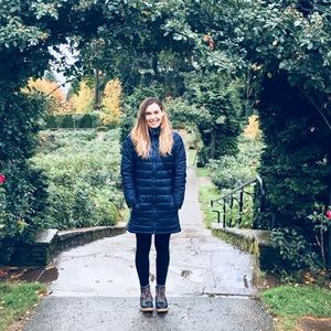 Meet your Posher, Laura